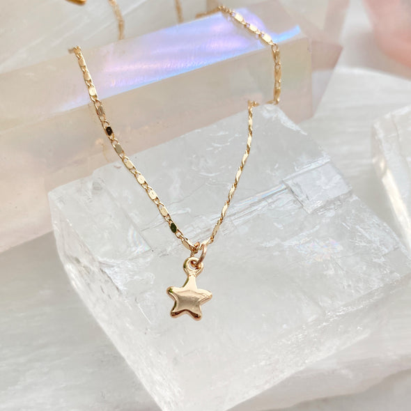 Simple Solo Star Necklace